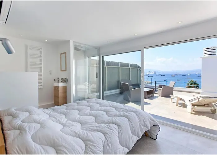 Ref 1229 - Croisette - Sea View For Rent Apartment *
