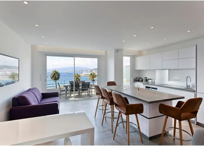 Lägenhet Ref 1229 - Croisette - Sea View For Rent Cannes